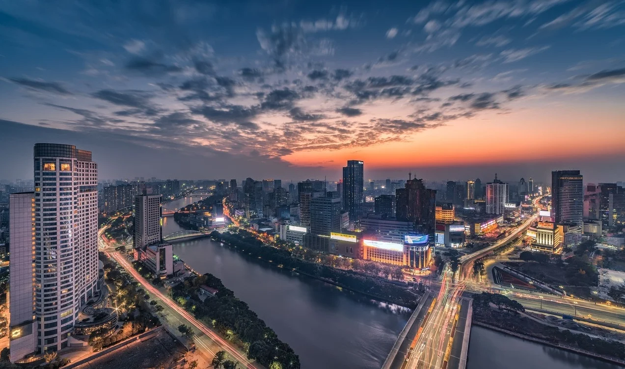 配图1