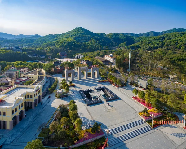 配图1